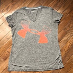 Women’s Under Armour heatgear top
